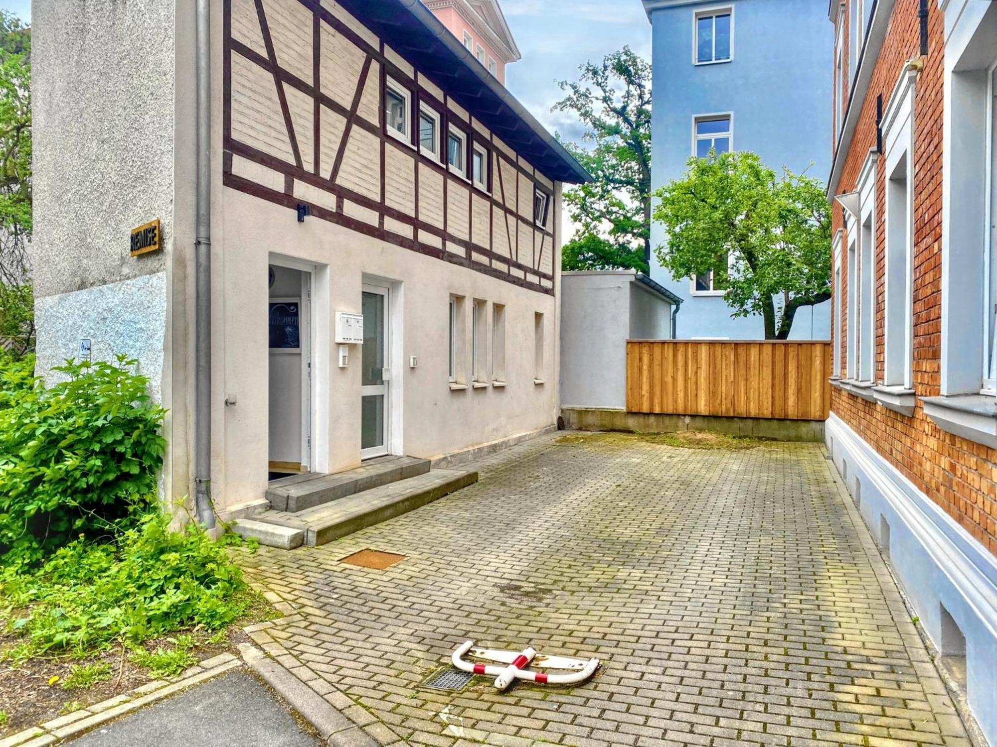 Die Remise Mit Kostenlosem Parkplatz Direkt Vor Der Tuer Erfurt Exterior photo